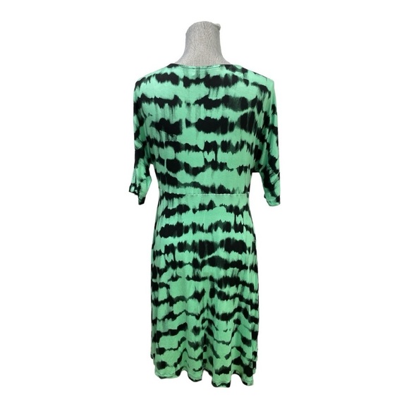 Belle Gray dress by Lisa Rinna, Green and Black tie dye design size M - Picture 4 of 12